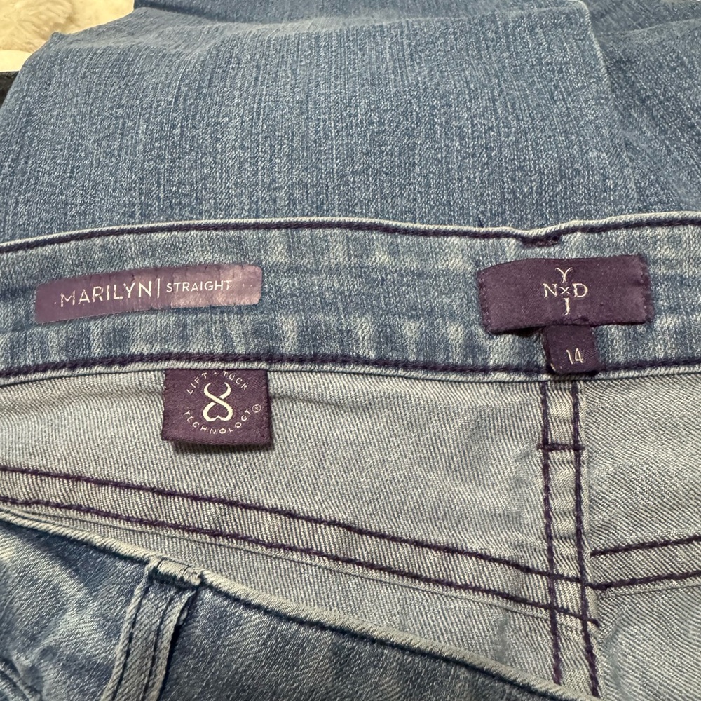 NYDJ Marilyn Straight Leg Blue Jeans - Picture 2 of 3